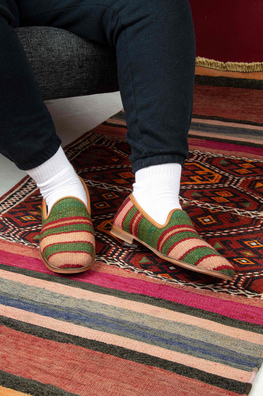 Ethnic Man's Loafers Shoes Crafted From Handmade Kilim and Real Leather Size 11 Base Width: 10,5 cm - Base Length: 31,5 cm