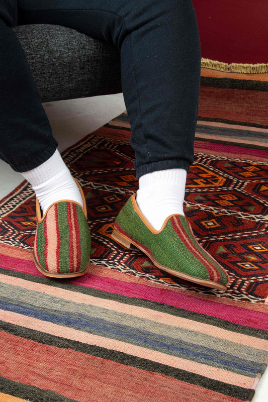 Ethnic Man's Loafers Shoes Crafted From Handmade Kilim and Real Leather Size 12 Base Width: 10,5 cm - Base Length: 32 cm