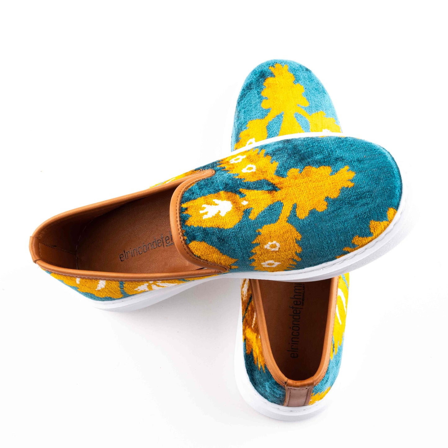 Ethnic Unisex Slip-On Shoes Crafted From Handmade Kilim and Real Leather Size 10,5  Base Width: 10,5 cm - Base Length: 29 cm