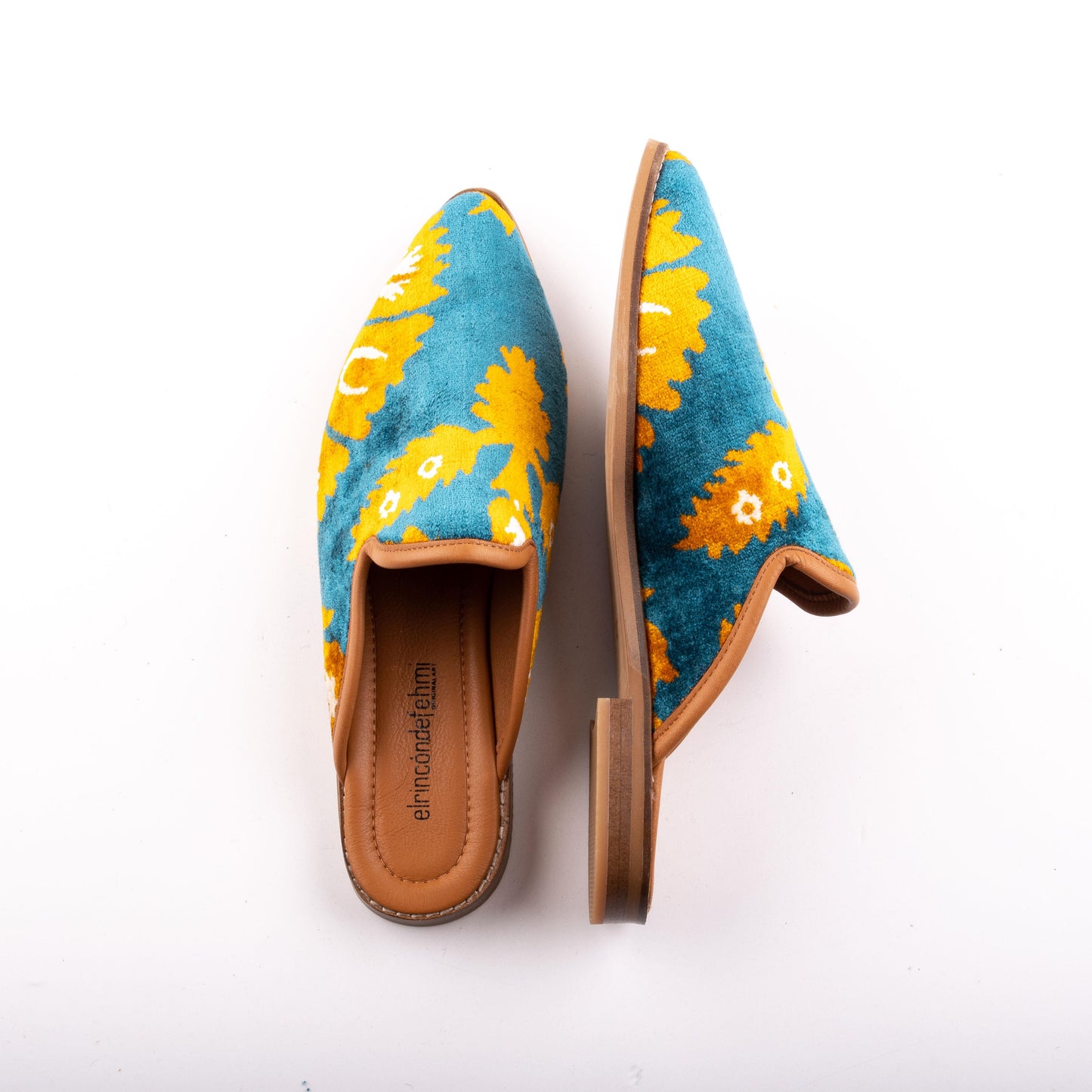 Ethnic Woman Pointed Toe Slipper Crafted From Handmade Velvet and Real Leather Size 11.5  Base Width: 9 cm - Base Length: 29 cm - Heel:  1.5 cm
