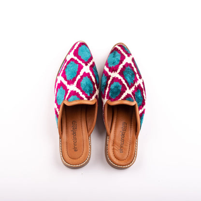 Ethnic Woman Pointed Toe Slipper Crafted From Handmade Velvet and Real Leather Size 5.5 -  Base Width: 7.5 cm - Base Length: 25.5 cm - Heel:  1.5 cm