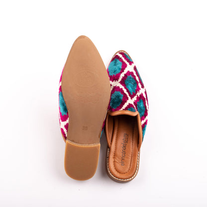 Ethnic Woman Pointed Toe Slipper Crafted From Handmade Velvet and Real Leather Size 5.5 -  Base Width: 7.5 cm - Base Length: 25.5 cm - Heel:  1.5 cm