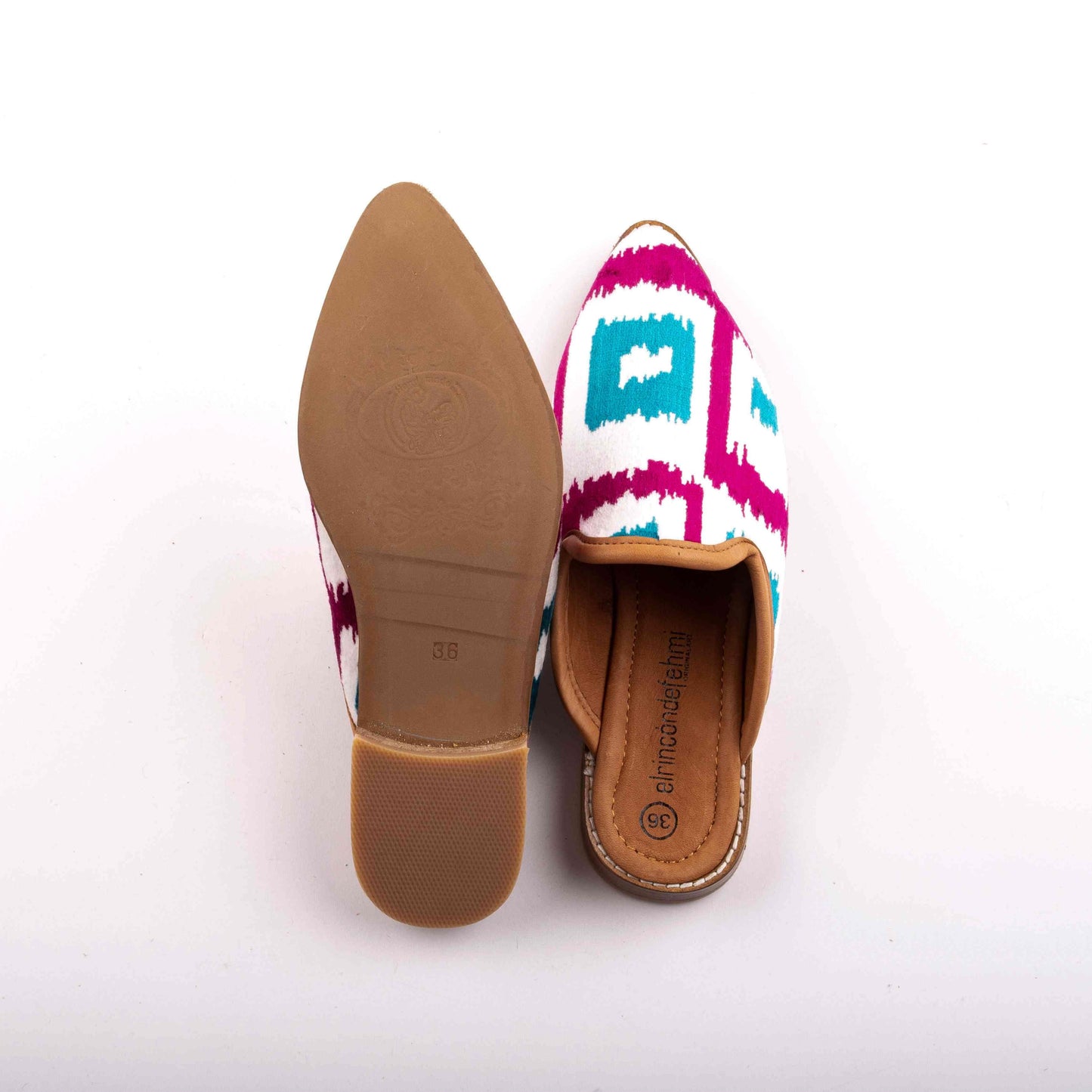 Ethnic Woman Pointed Toe Slipper Crafted From Handmade Velvet and Real Leather Size 5.5  Base Width: 7,5 cm - Base Length: 25.5 cm - Heel:1.5 cm
