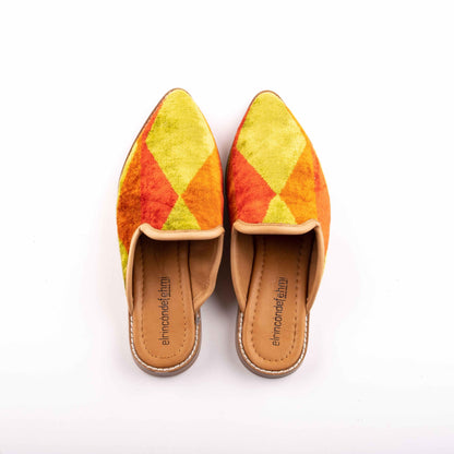 Ethnic Woman Pointed Toe Slipper Crafted From Handmade Velvet and Real Leather Size 6.5  Base Width: 8 cm - Base Length: 26.5 cm - Heel:  1.5 cm