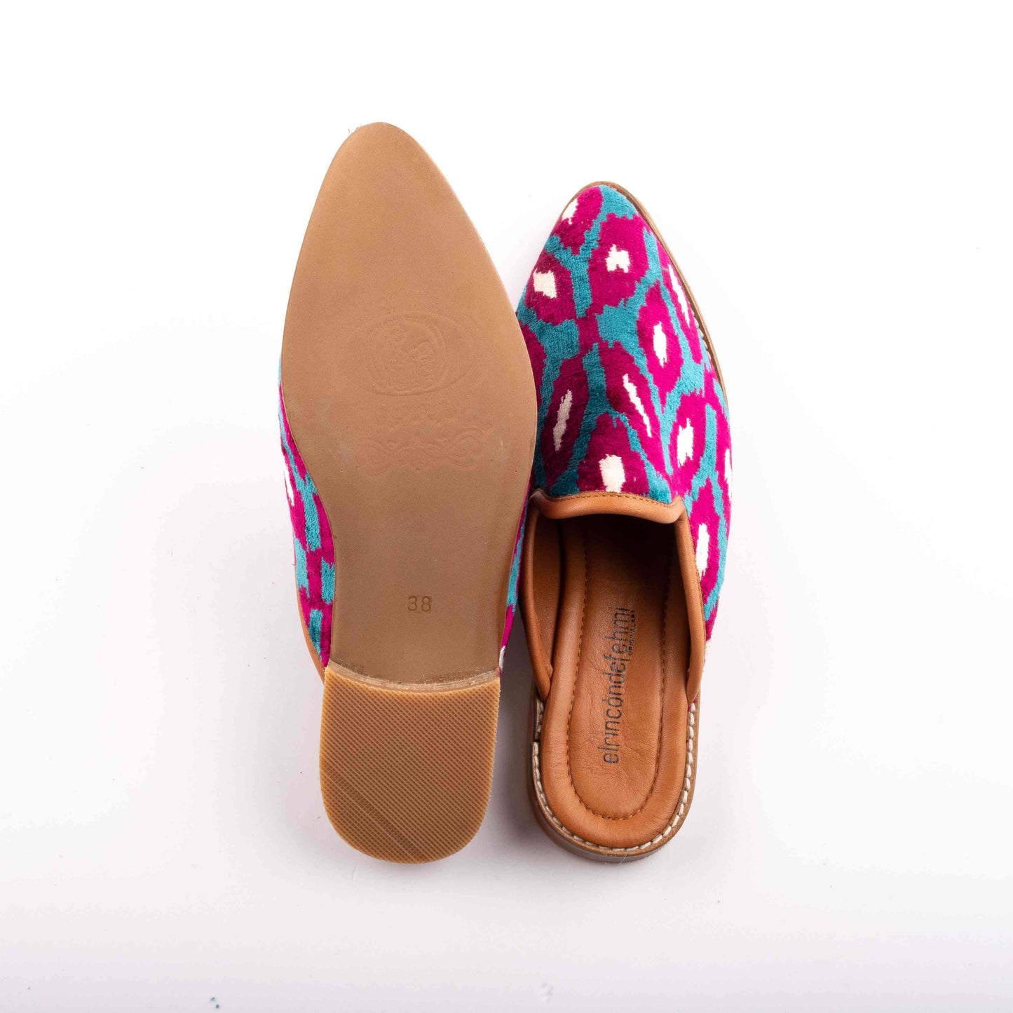 Ethnic Woman Pointed Toe Slipper Crafted From Handmade Velvet and Real Leather Size 6.5  Base Width: 8 cm - Base Length: 26.5 cm - Heel:1.5 cm