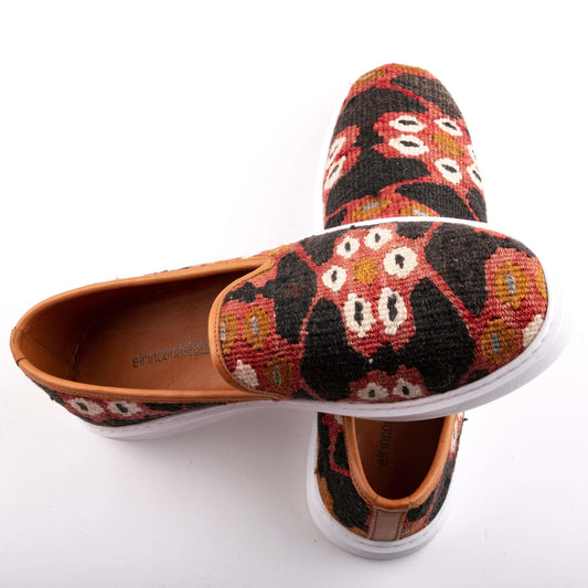 Ethnic Woman Slip-On Shoes Crafted From Handmade Kilim and Real Leather Size 12 Base Width: 10.5 cm - Base Length: 32 cm