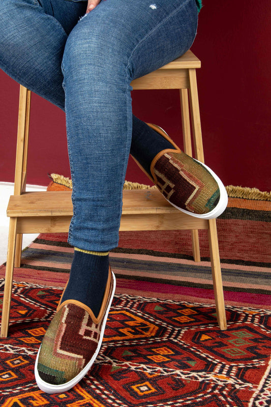 Ethnic Woman Slip-On Shoes Crafted From Handmade Kilim and Real Leather Size 5.5 Base Width: 8,5 cm - Base Length: 24,5 cm