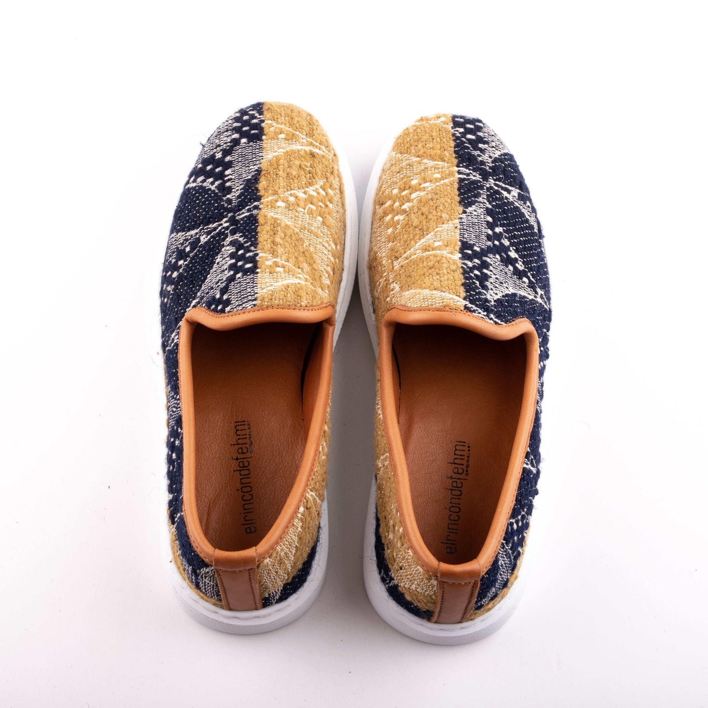 Ethnic Woman Slip-On Shoes Crafted From Handmade Kilim and Real Leather Size 9.5 - Base Width: 8.5 cm - Base Length: 25.5 cm