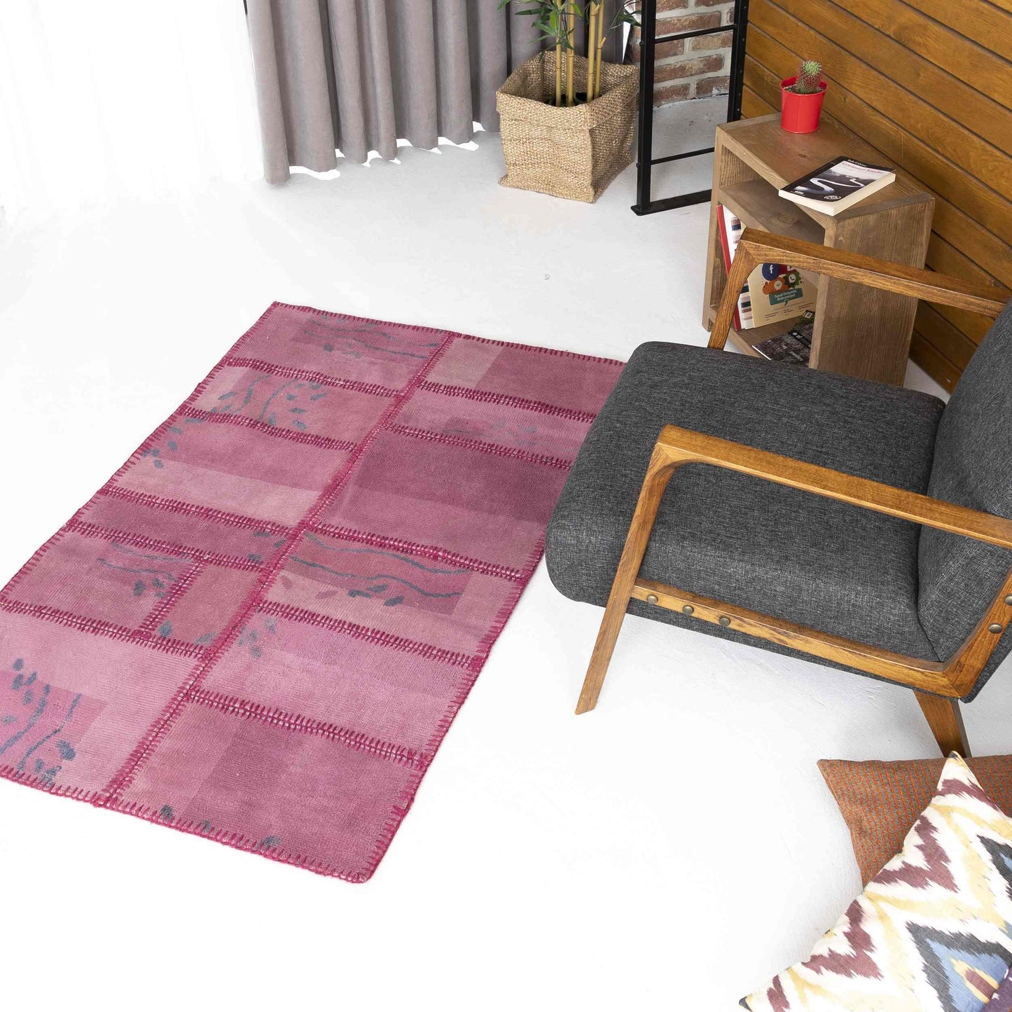 Oriental Rug Patchwork Handwoven Wool On Wool 98 x 160 Cm - 3' 3'' x 5' 3'' Pink C004 ER01