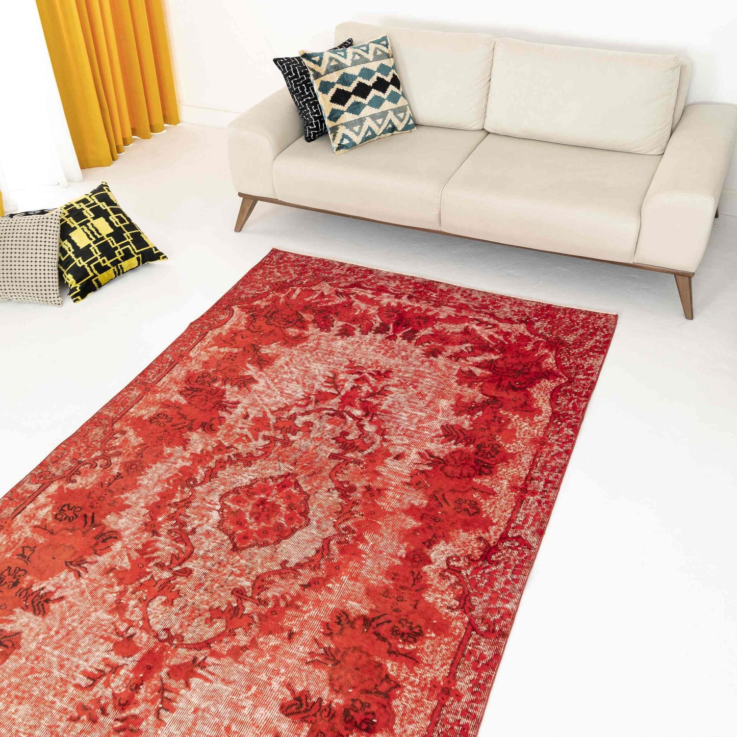 Oriental Rug Vintage Hand Knotted Wool On Cotton 161 x 290 Cm - 5' 4'' x 9' 7'' Red C014 ER12