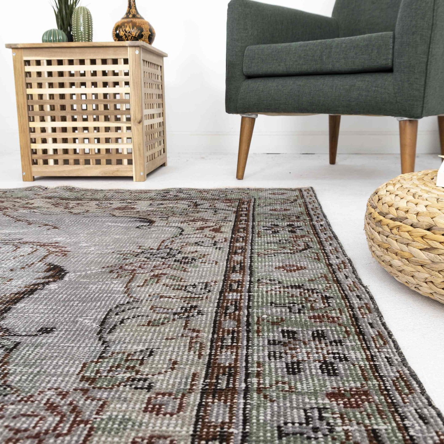 Oriental Rug Vintage Hand Knotted Wool On Cotton 164 x 277 Cm - 5' 5'' x 9' 2'' Grey C008 ER12