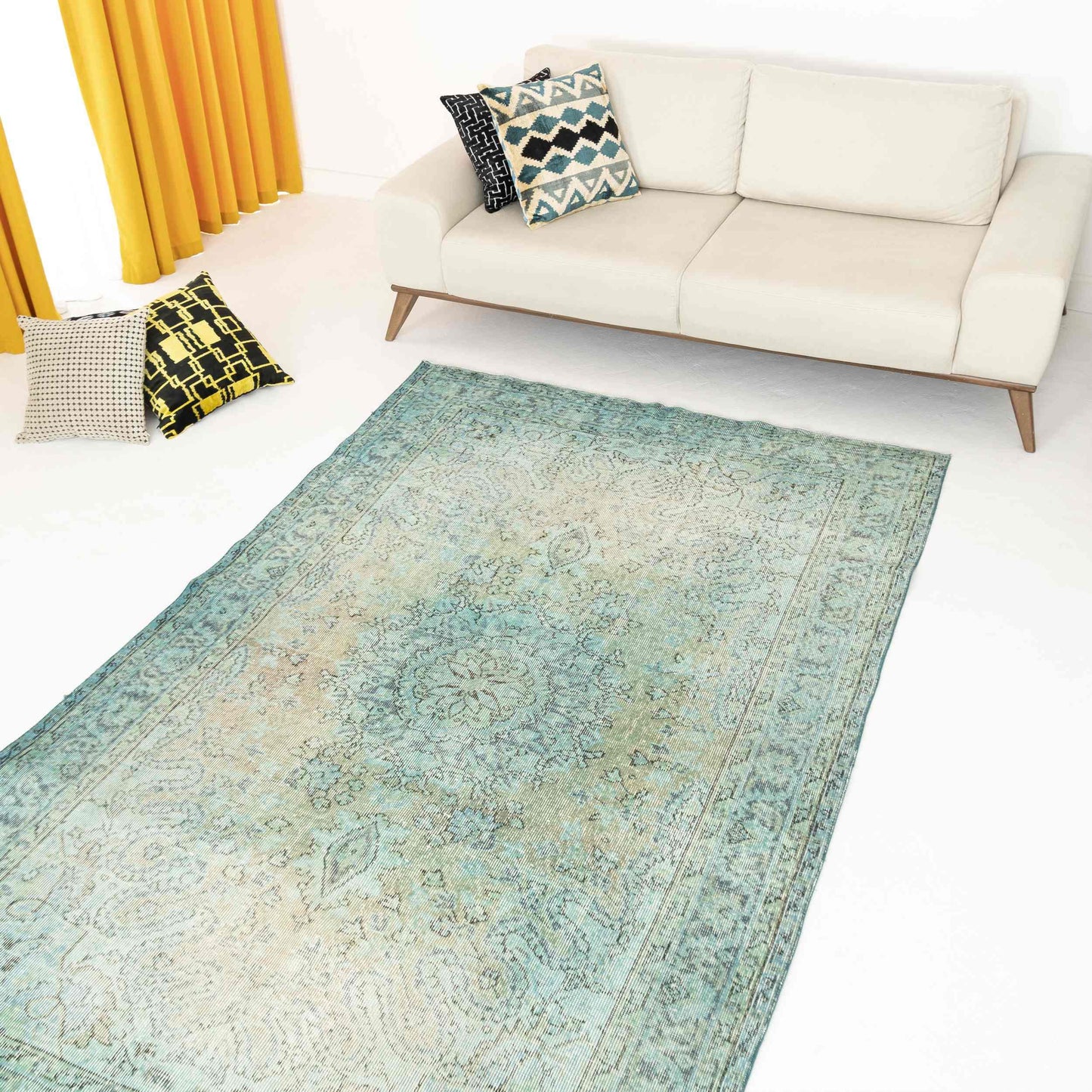 Oriental Rug Vintage Hand Knotted Wool On Cotton 167 x 265 Cm - 5' 6'' x 8' 9'' Light Blue C013 ER12