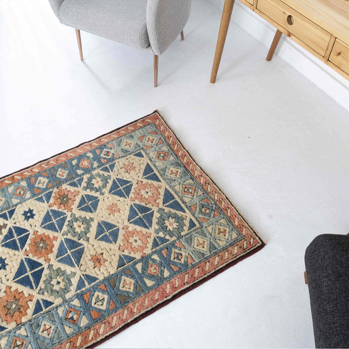 Alfombra turca oriental hecha a mano de lana sobre lana Kars 173 X 240 Cm - 5' 9'' X 7' 11'' Azul claro C013