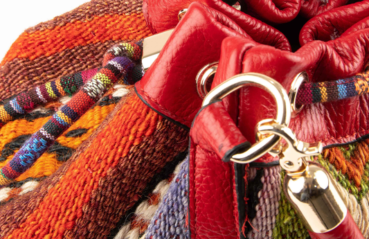 Timeless Trends: Kilim & Leather Fusion for the Fashion Forward 👠👜