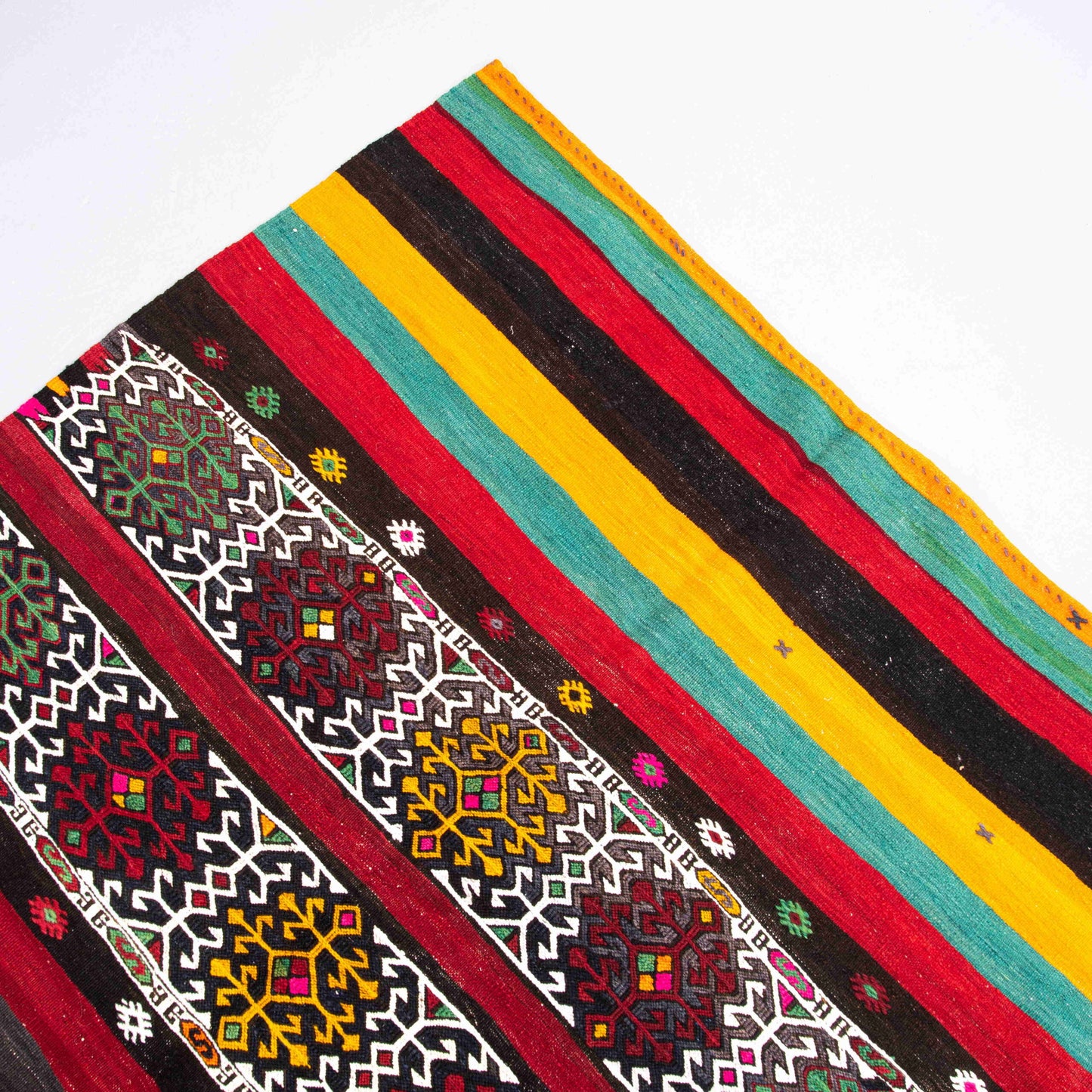 Oriental Kilim Cicim Handmade Wool On Wool 125 X 142 Cm - 4' 2'' X 4' 8'' Multicolor C016 ER01