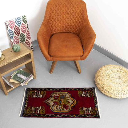 Oriental Rug Anatolian Handwoven Wool On Wool 46 x 98 Cm - 1' 7'' X 3' 3'' Red C014 ER01