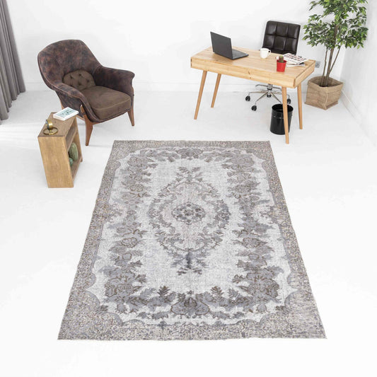 Oriental Rug Vintage Hand Knotted Wool On Cotton 168 x 266 Cm - 5' 7'' x 8' 9'' Grey C009 ER12