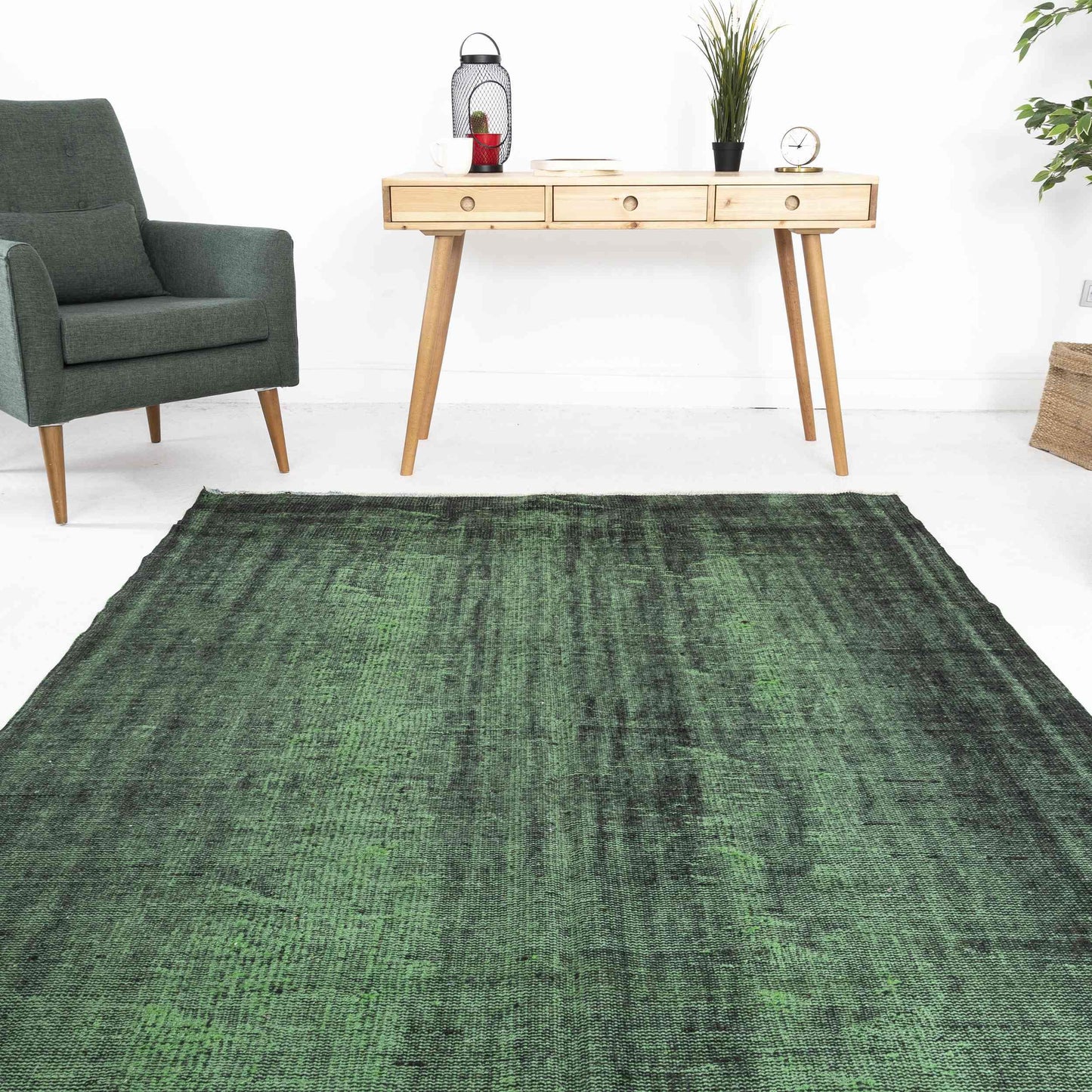 Oriental Rug Vintage Hand Knotted Wool On Cotton 171 x 293 Cm - 5' 8'' x 9' 8'' Green C001 ER12