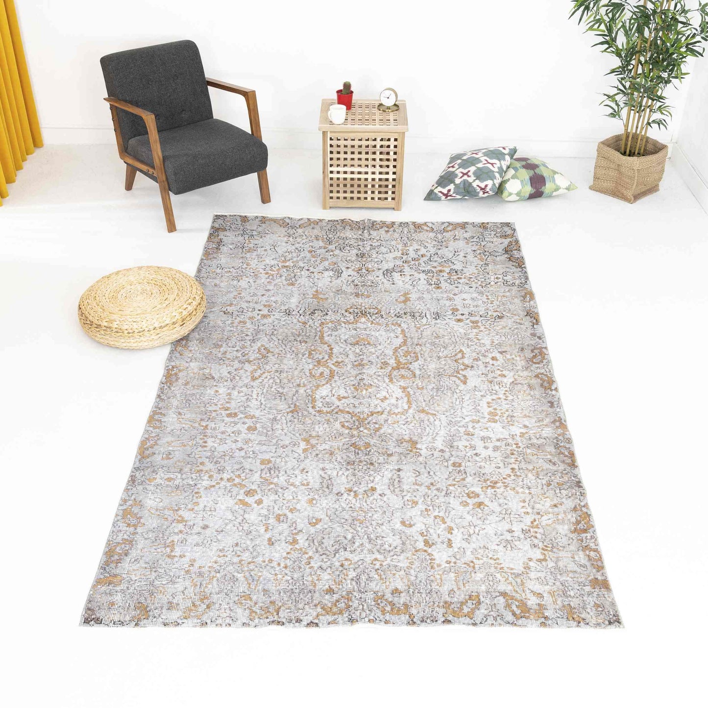 Oriental Rug Vintage Hand Knotted Wool On Cotton 173 x 291 Cm - 5' 9'' x 9' 7'' Grey C008 ER12