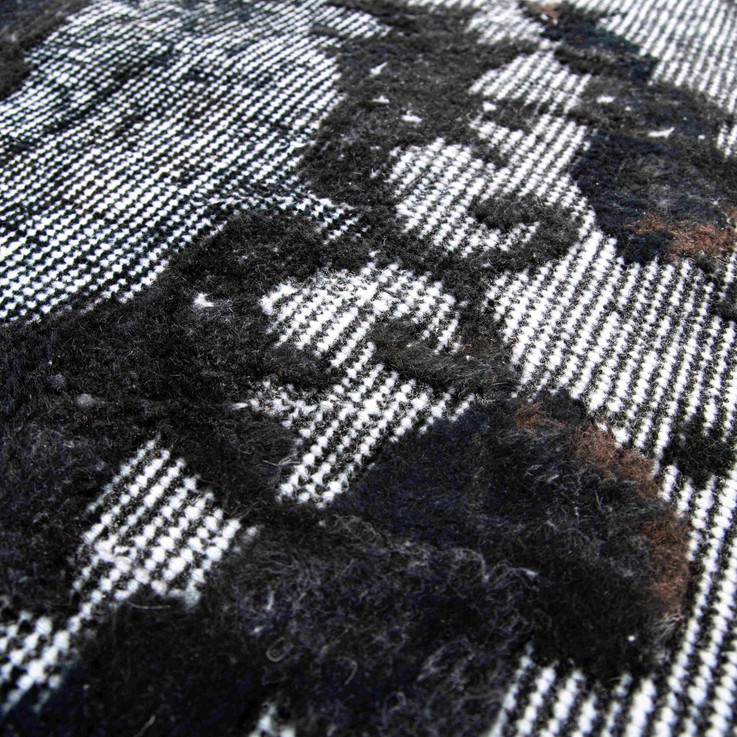 Oriental Rug Vintage Hand Knotted Wool On Cotton 177 x 268 Cm - 5' 10'' x 8' 10'' Black C002 ER12