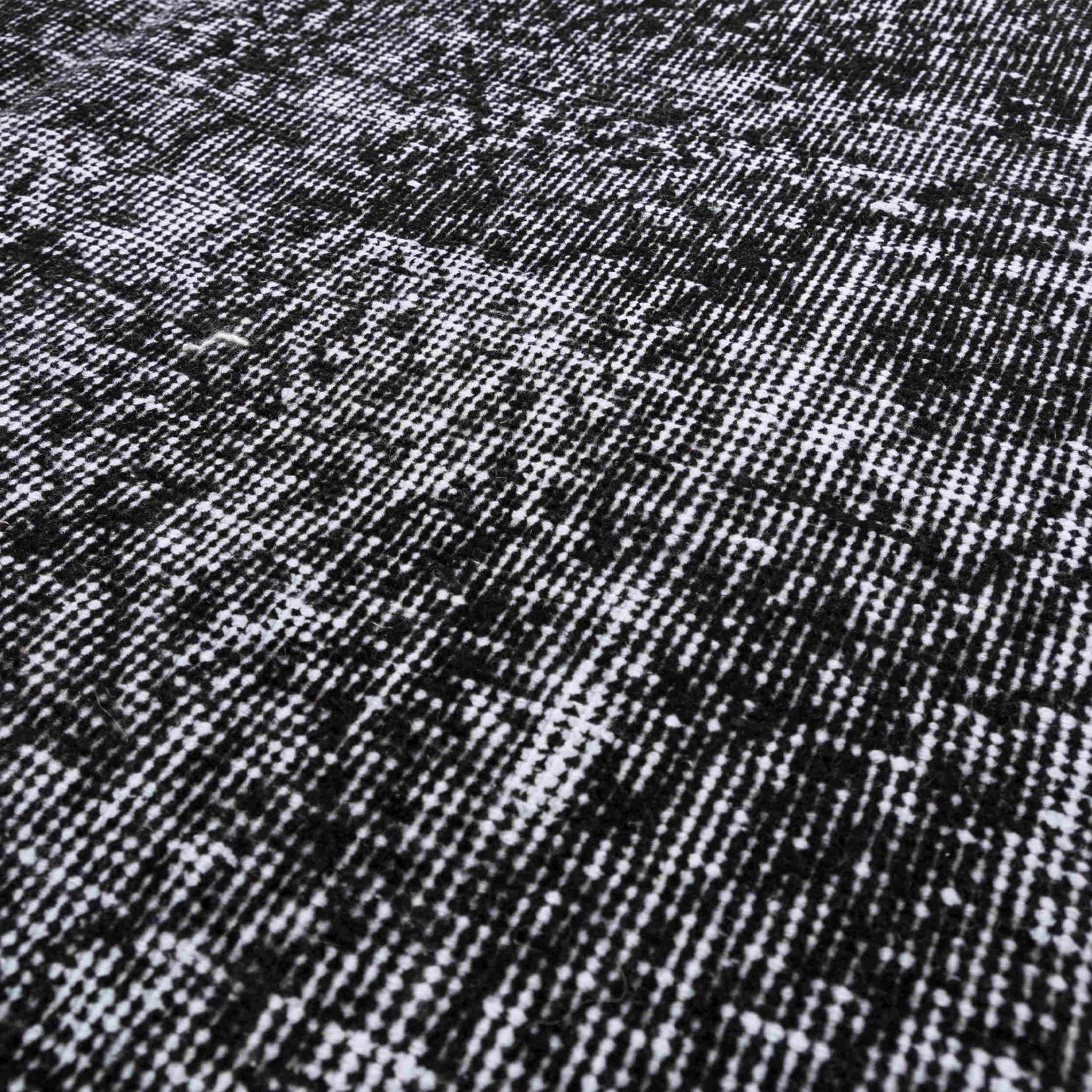 Oriental Rug Vintage Hand Knotted Wool On Cotton 192 x 306 Cm - 6' 4'' x 10' 1'' Black C002 ER23